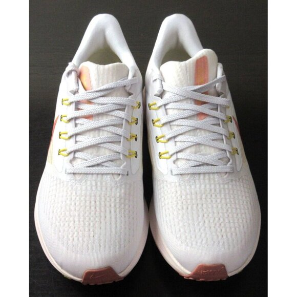 Women's Nike Air Zoom Pegasus 39 Running Shoes Iris Whisper White Root Sizes NIB - Picture 3 of 5